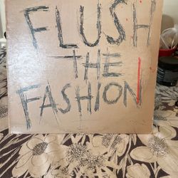 Alice Cooper- Flush The Fashion! Vinyl Album.