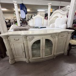  LARGE Ornate Wood Entertainment TV Stand / Media Cabinet | Traditional Fluted Column