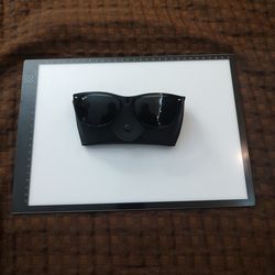 Ray Ban New Wayfarer RB 2132 (not smart glasses)
