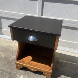 Nightstand 