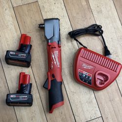 Milwaukee 1/2 Impact Wrench Right Angle Combo Kit M12