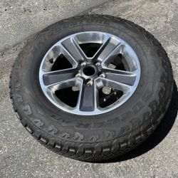 1 - 255/70r18 Jeep Wrangler Sahara JL 2019 Rims Wheels 5x5 5x127 Good 100% Tire Treads !!!