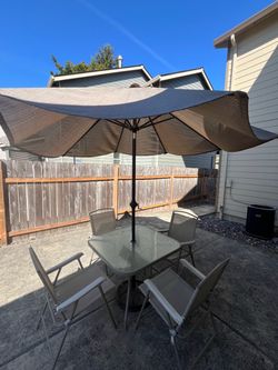 Patio set for 4 with umbrella