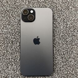 iPhone 15 Plus