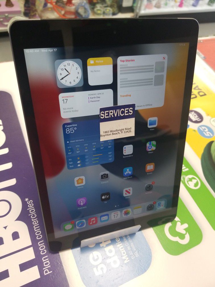 Apple iPad 8th Unlocked  32Gb 