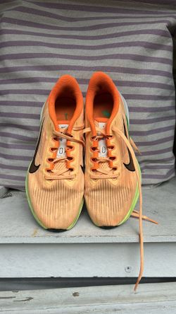 Women NIKE neon
