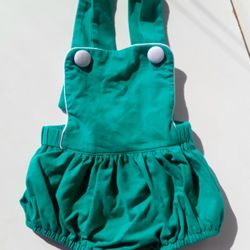 Green Strappy baby short overrolls pants body suit size 3 M Months 