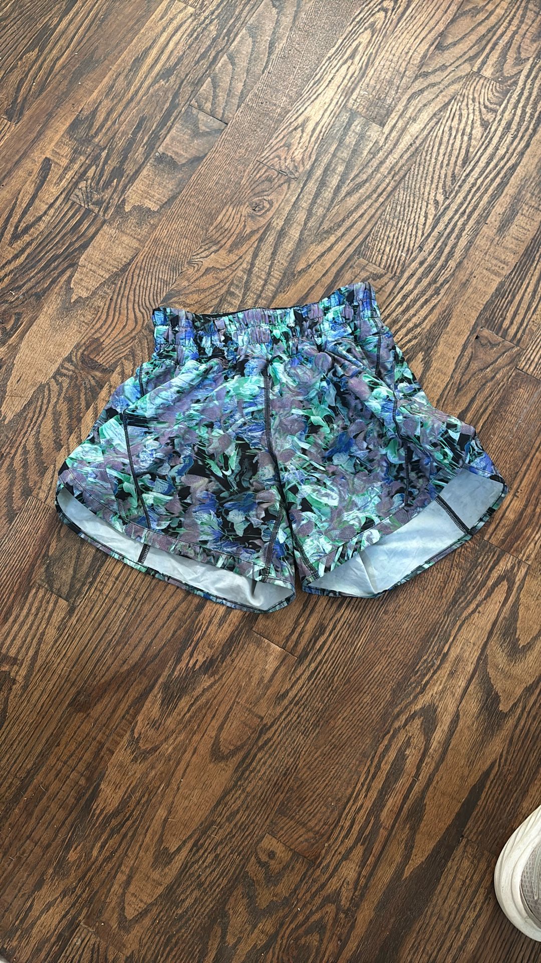 Women’s Lululemon Running Shorts
