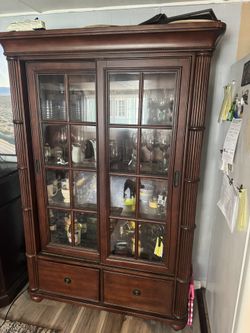 China Display Cabinet With Glass Doors