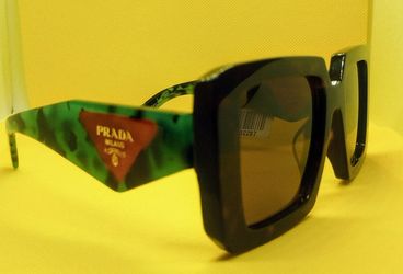 Prada Sunglasses 100% Authentic 