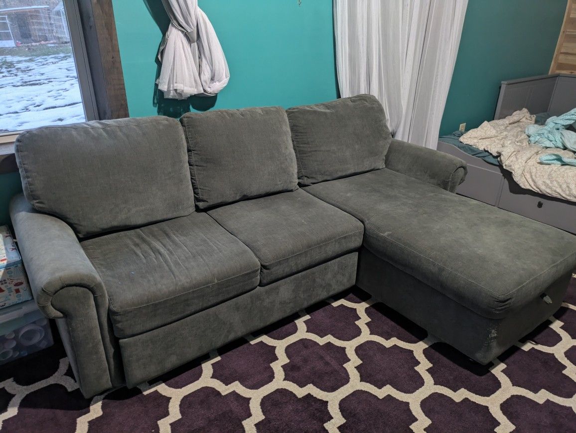 Couch With Chaise