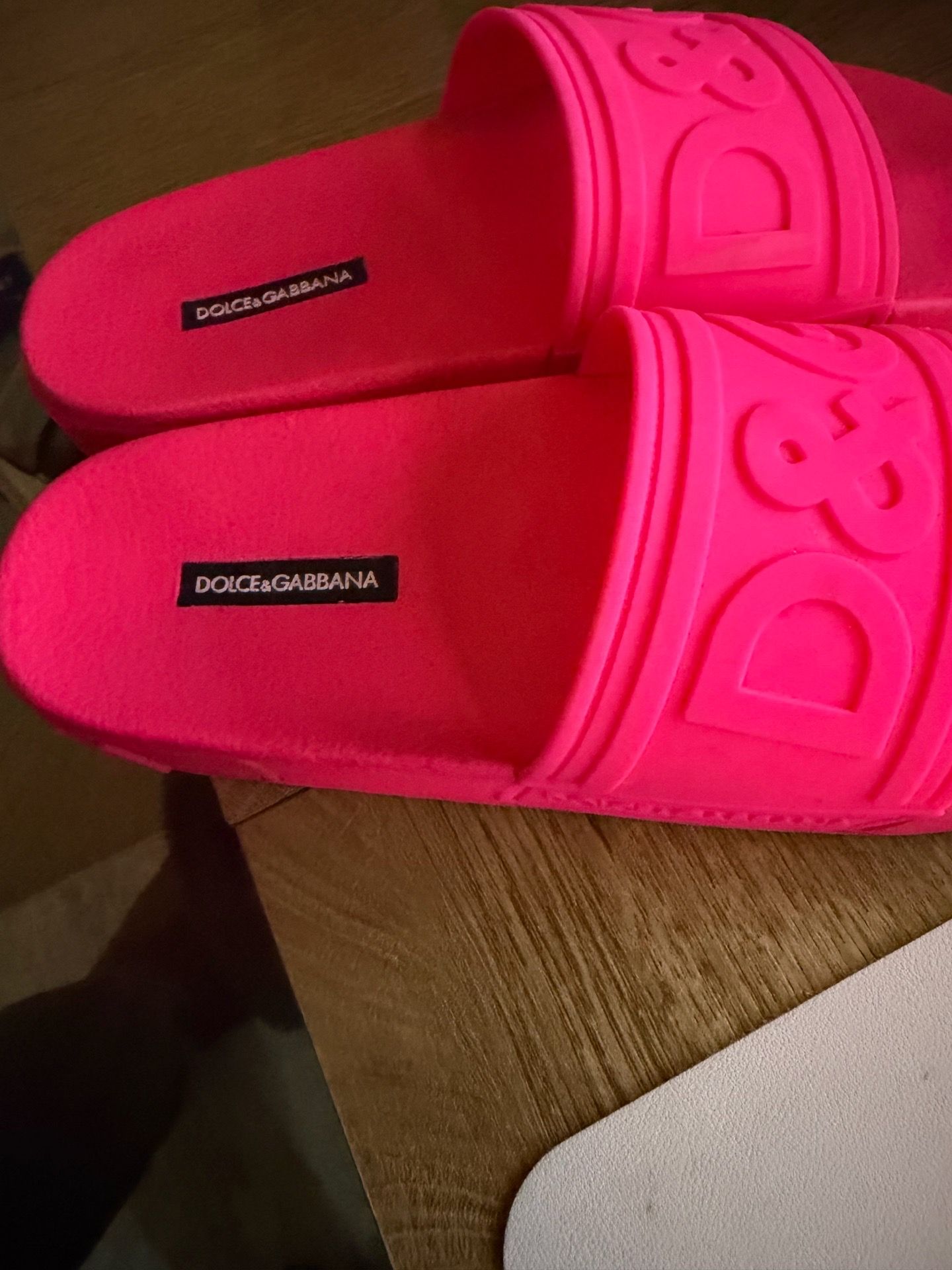 Dolce and gabbana pink slides