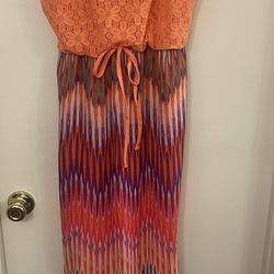 Woman’s Sundress Size L 11/12
