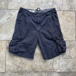 Levi’s Cargo Shorts 