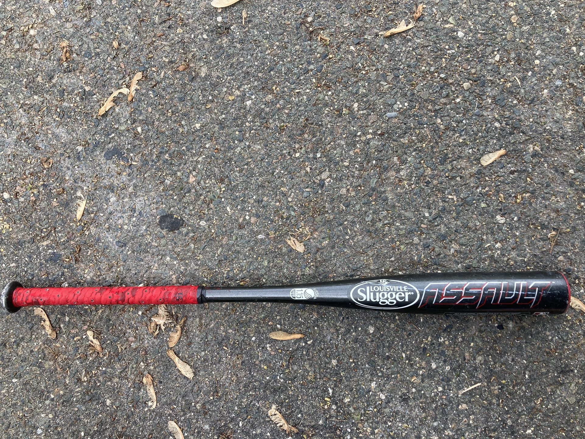 Louisville Slugger Assault 29” Bat