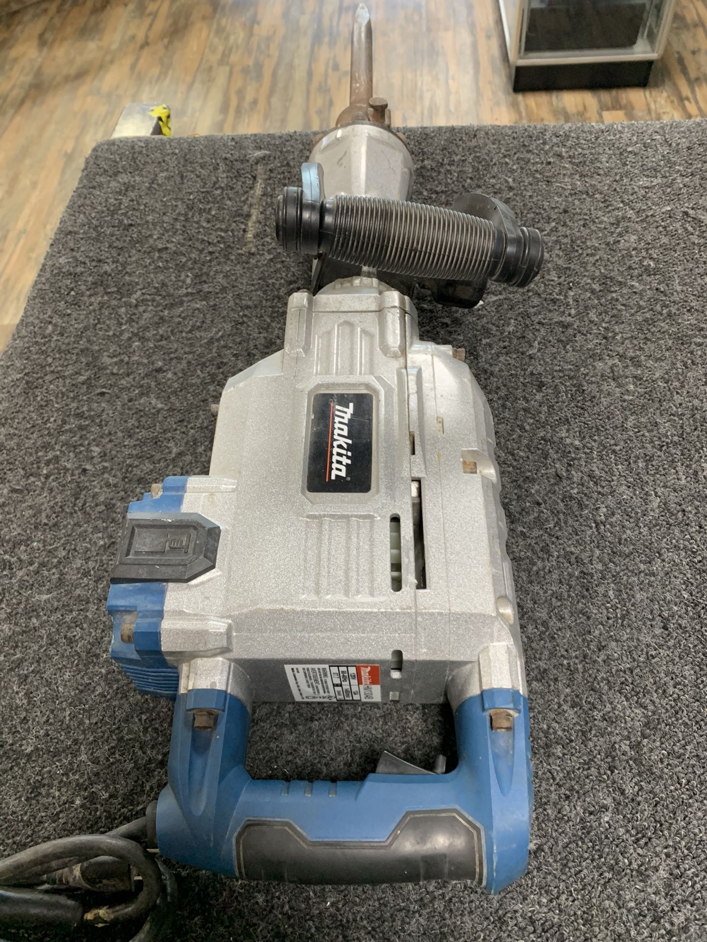 Makita HM1304B Jackhammer