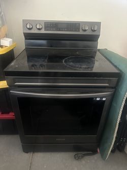 Stove In Good Condition