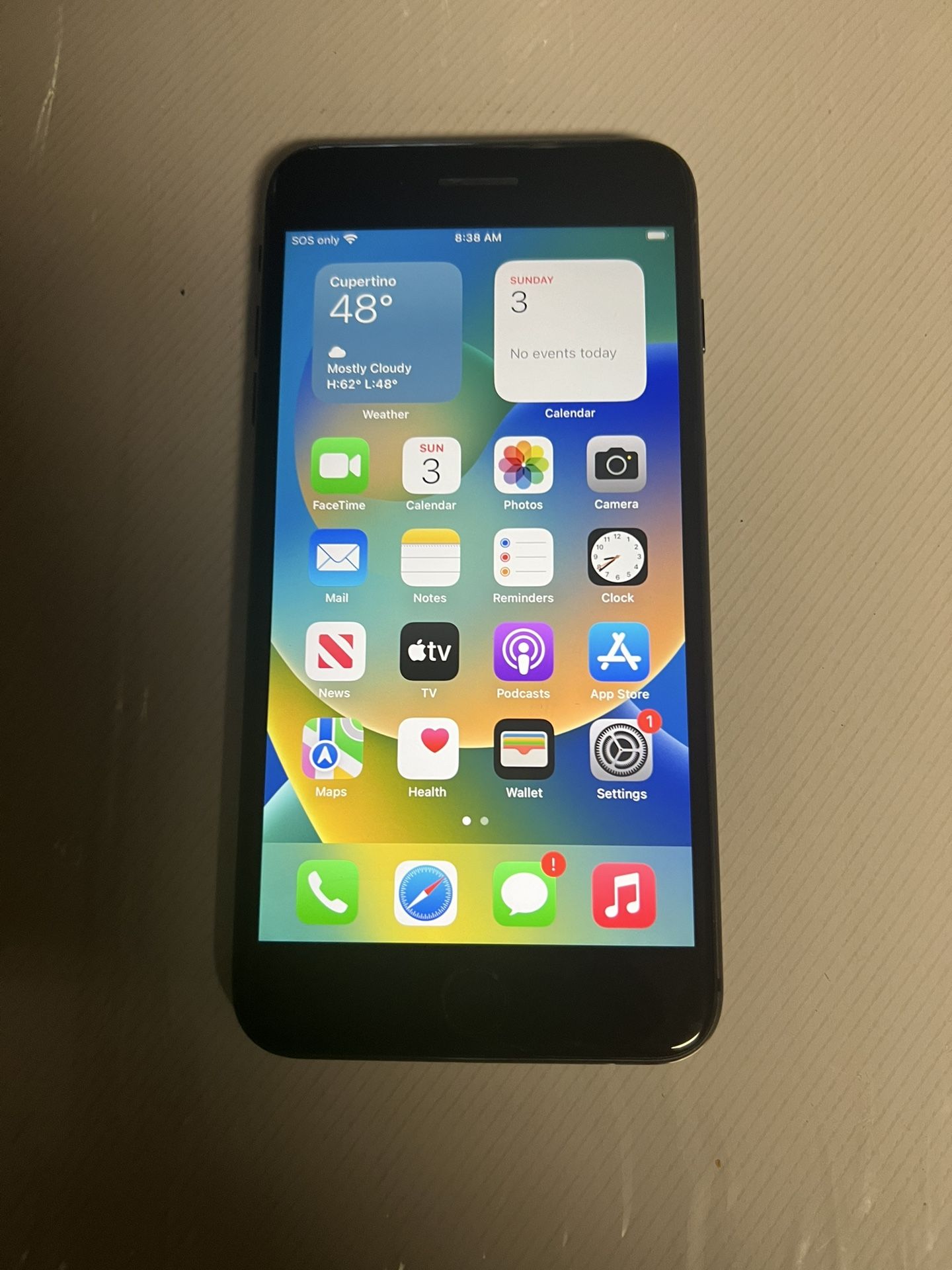 iphone 8 plus 64GB Space Gray Unlocked