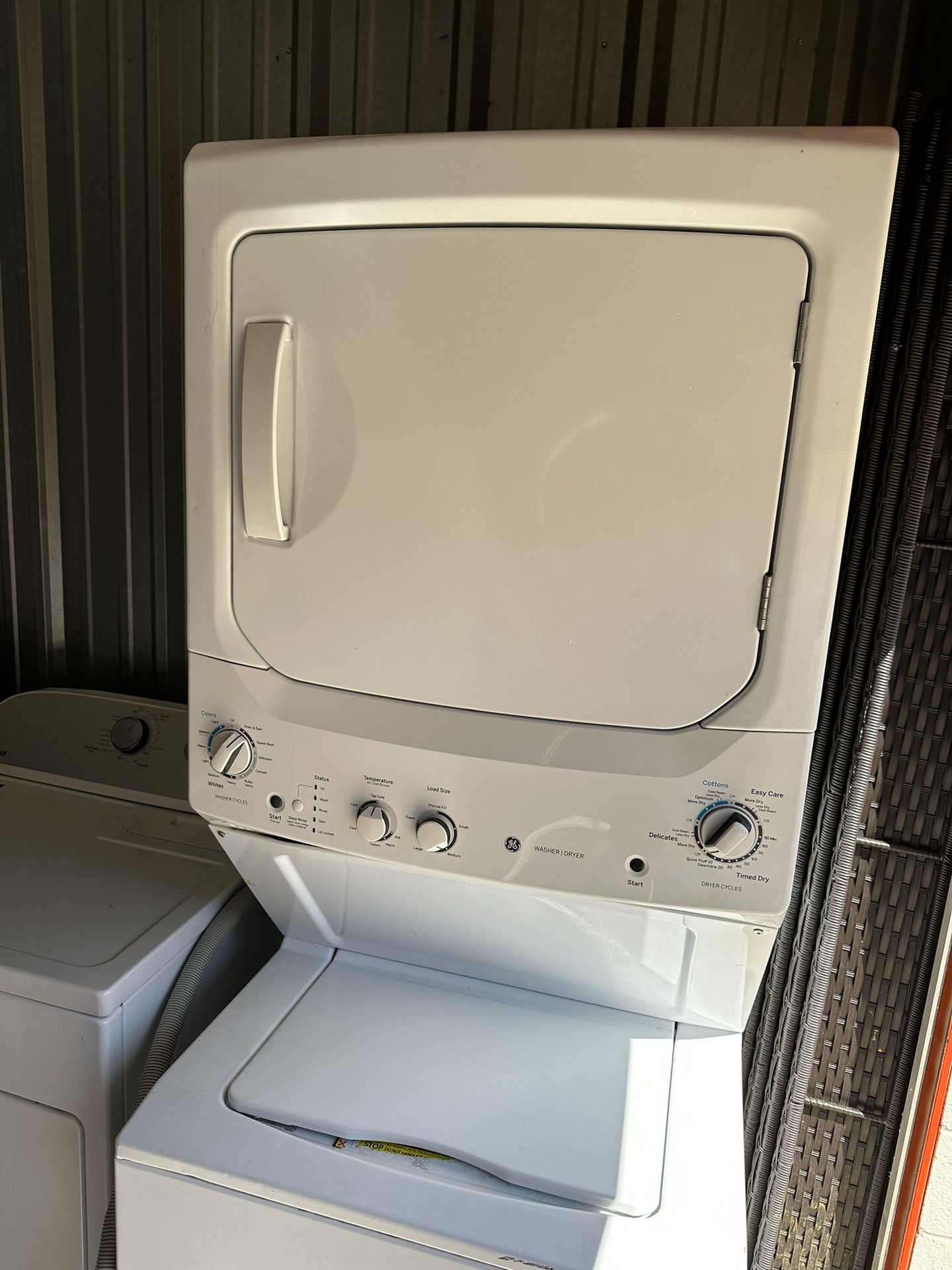 GE STACKABLE WASHER AND DRYER ($550)