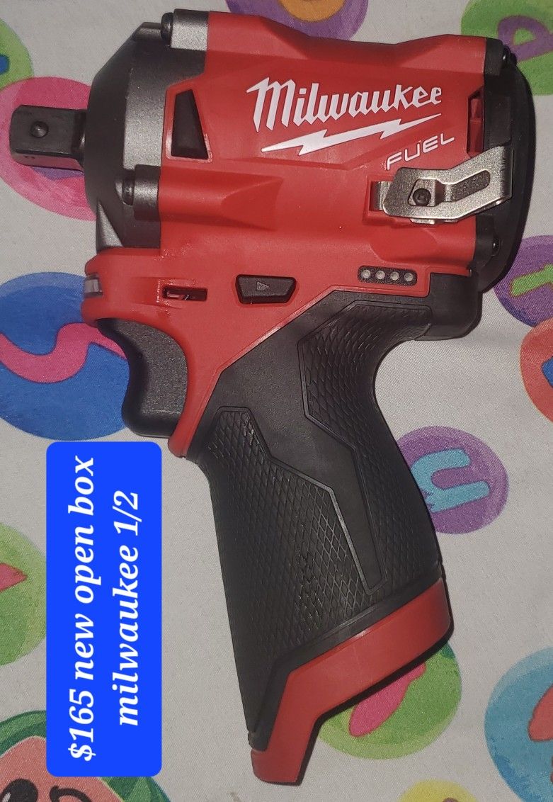 MILWAUKEE 1/2 STUBBY IMPACT