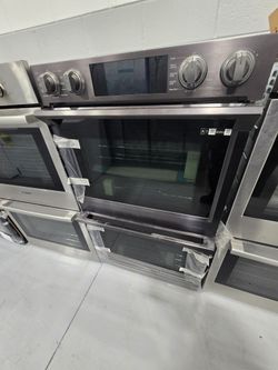 Brand New Samsung Black Stainless Steel 30" Electric Double Wall Oven