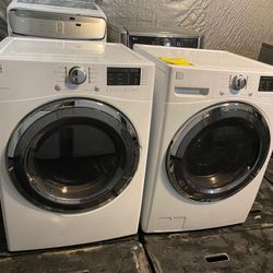 Kenmore washer and dryer Like New