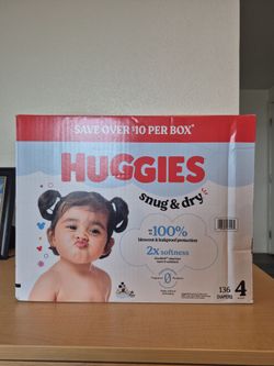 Huggies Snug and Dry Diapers Size 4 136 count