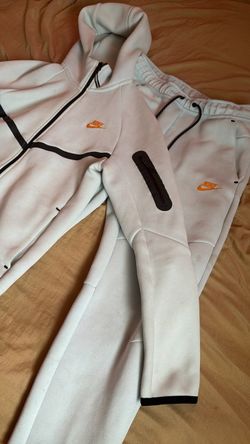 Nike Tech