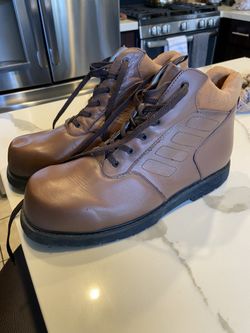 Size 13 plantar fasciitis boots.