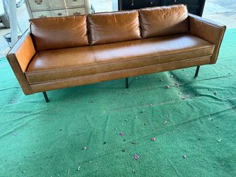Really Nice Modern Single Leather Sofa