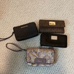 Wristlet and wallet bundle