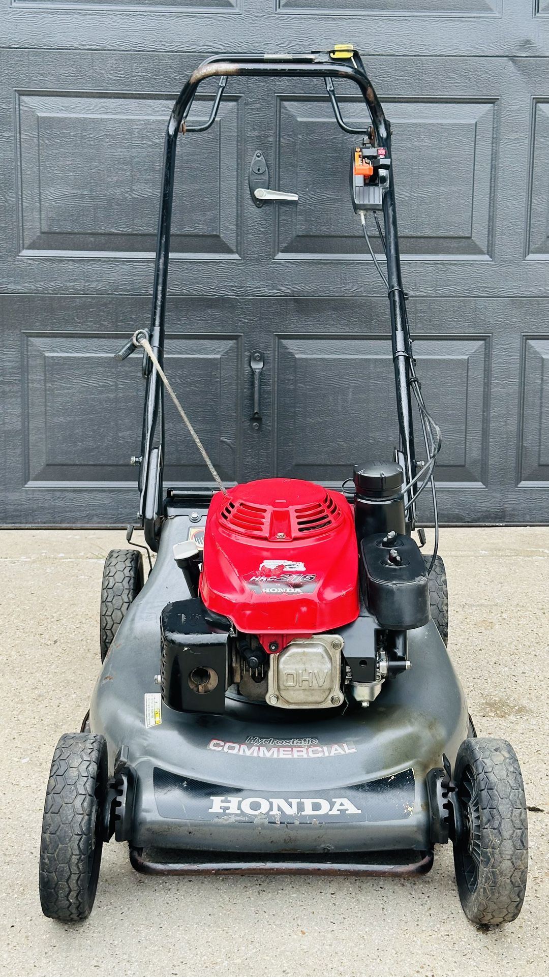 HONDA COMMERCIAL LAWN MOWER