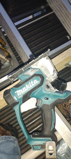 MAKITA 18V DRYWALL CUT Off TOOL 