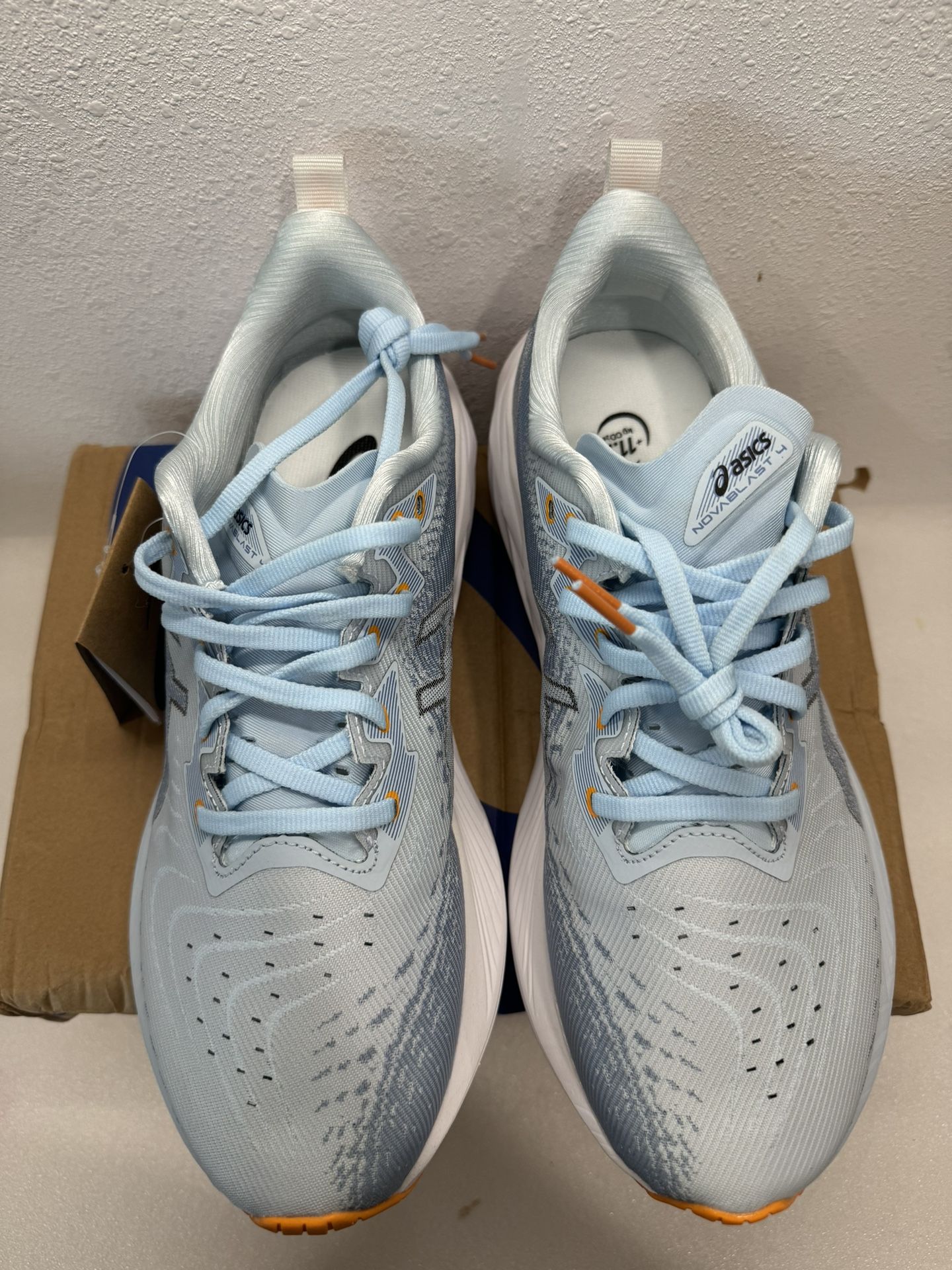 ASICS Men's NOVABLAST 4 Running Shoe Size9.5