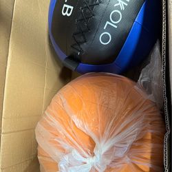 Mikolo Fitness 35LB Wall Ball, Soft Leather Medicine Ball, 15+20LB Weighted Wall Ball with Non-Slip Grip, Full Body Dynamic Exercise Med Ball, Core Fi