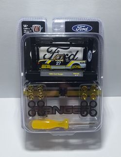 M2 Machines Model Kit, 1995 Ford Ranger Chase