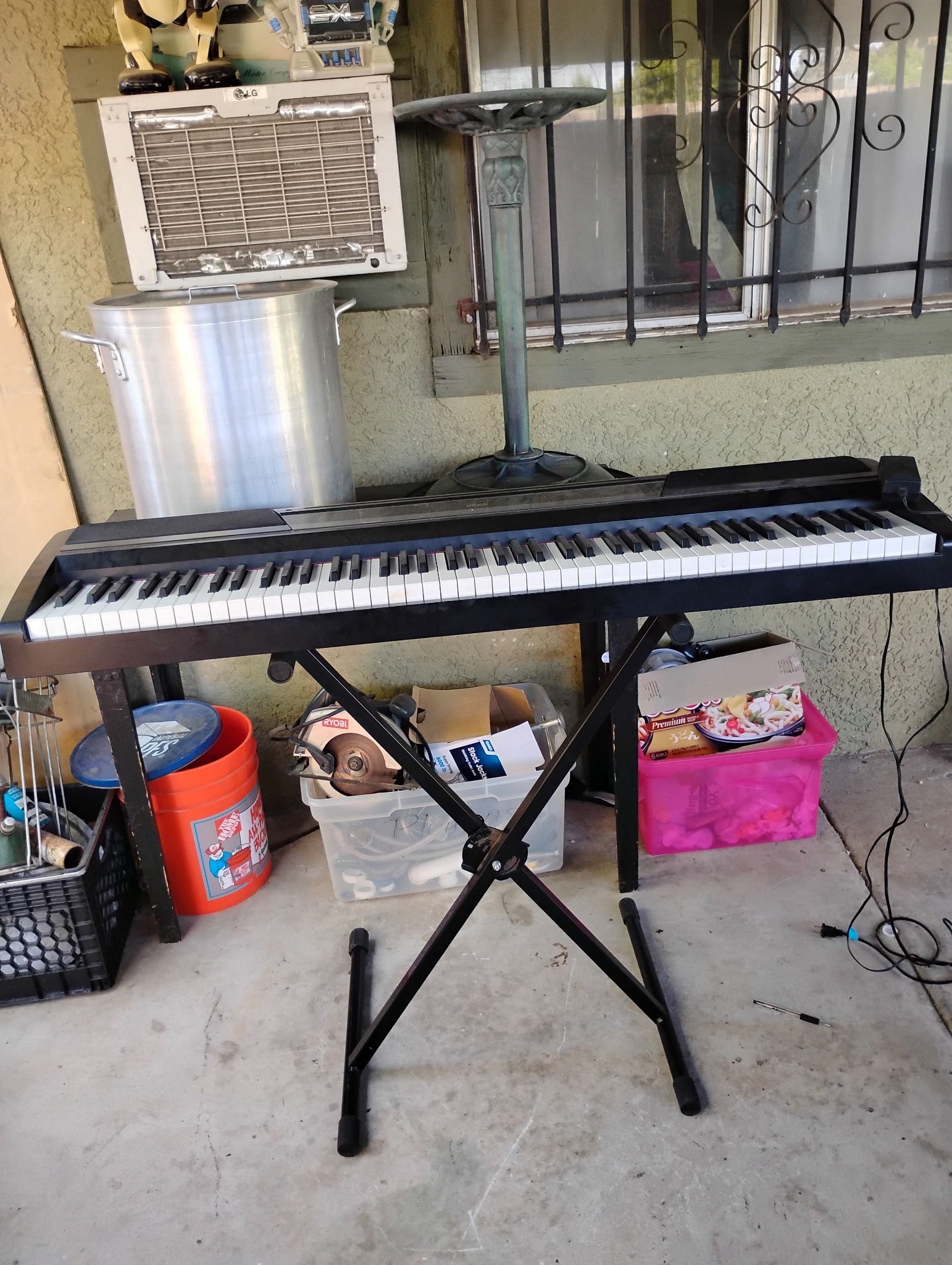 Piano/ Keyboard