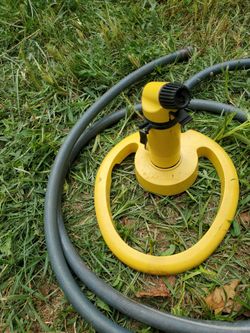 Water sprinkler with 10 Feet long hose