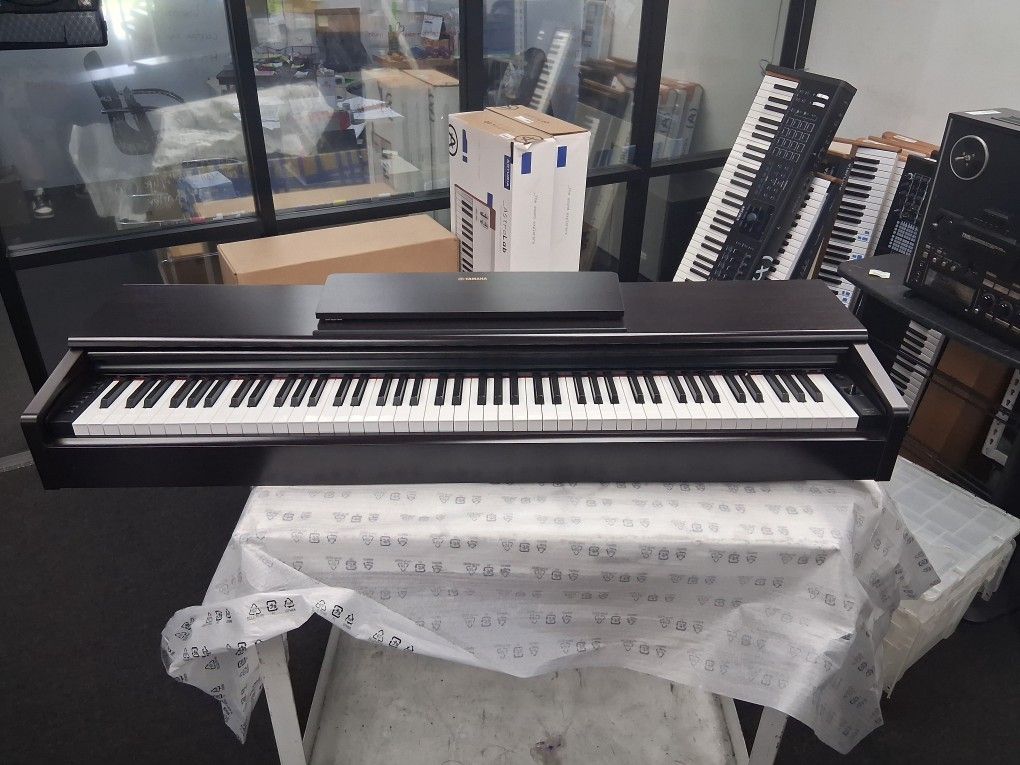 Digital Piano GHS Keyboard