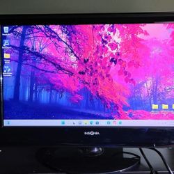 Insignia LCD TV 
