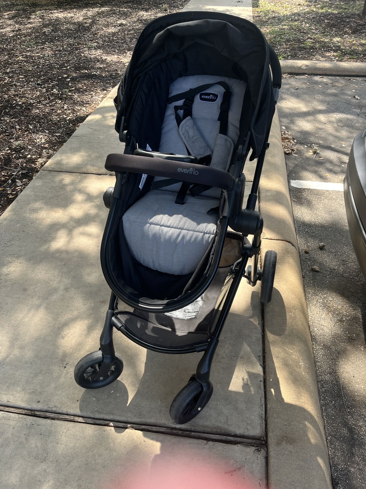 Evenflo Travel system