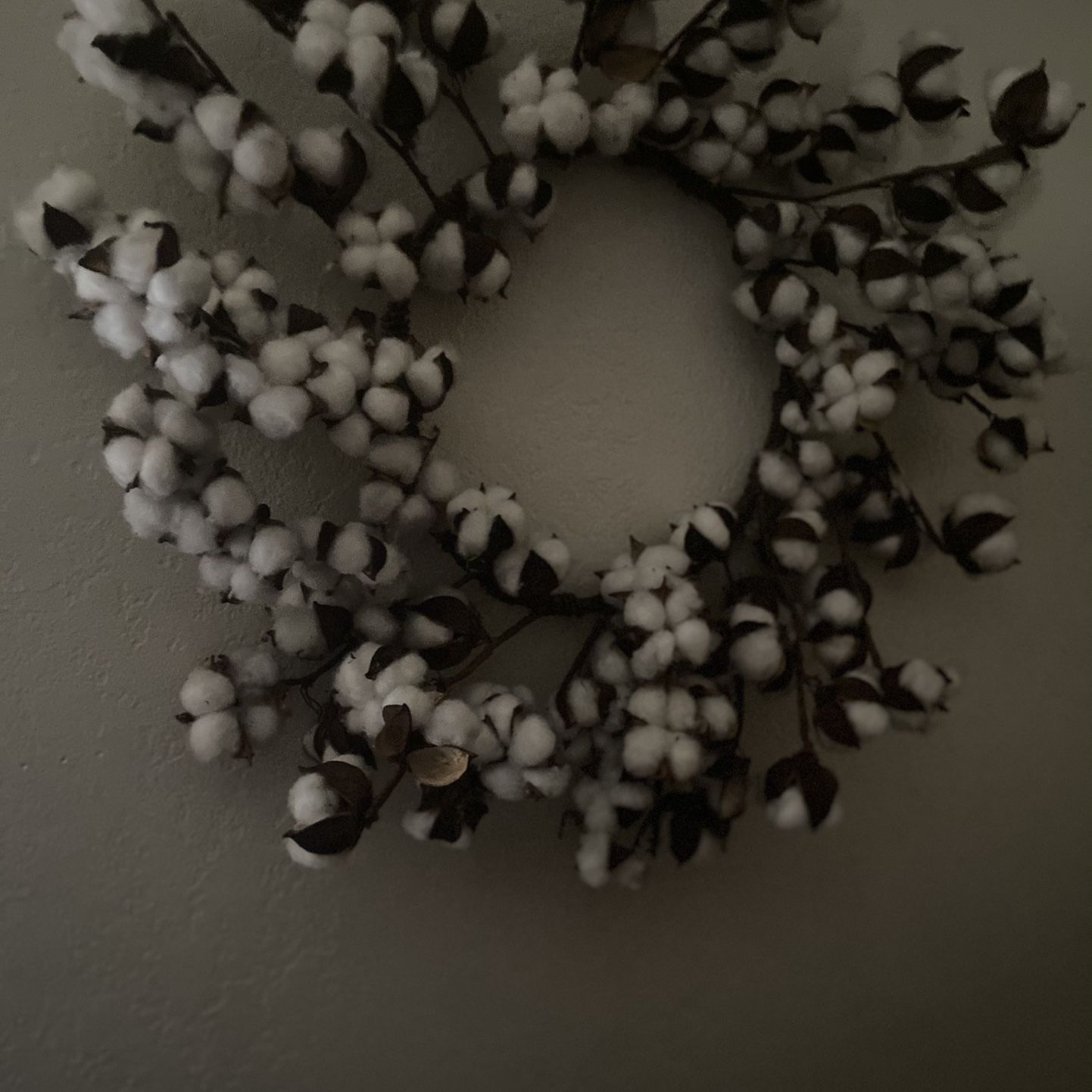 Cotton wreath