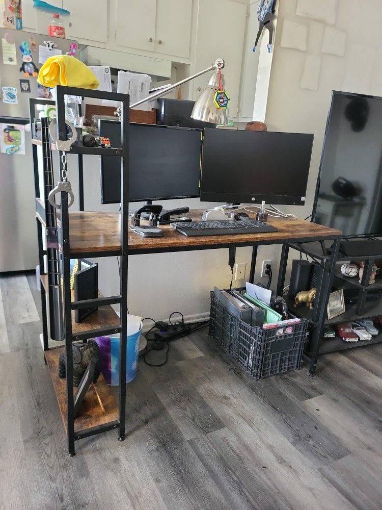 HP Computer with Double Monitor