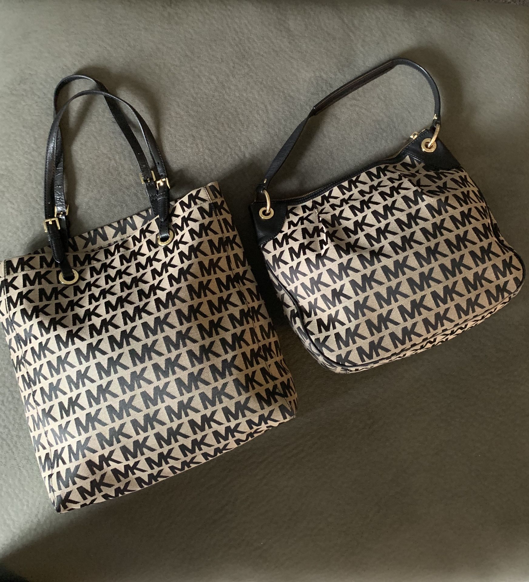 Michael Kors Bag for Sale in Kent, WA - OfferUp