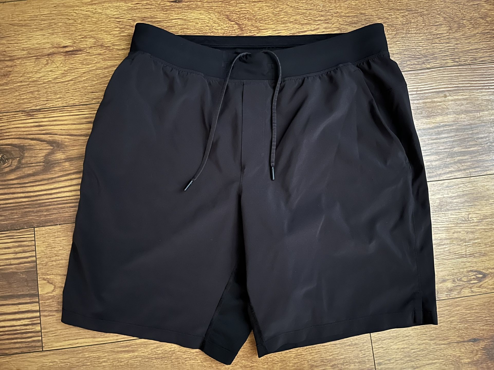 Lululemon mens Shorts