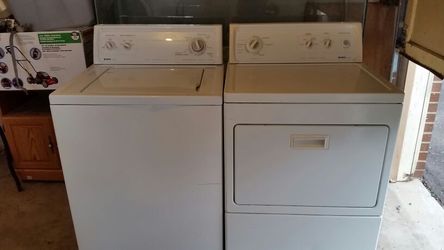 Kenmore washer and dryer set