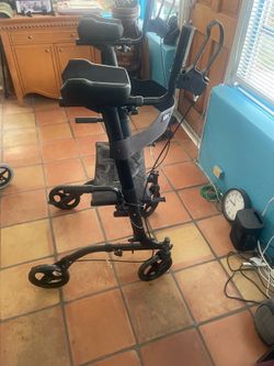 Vive StandUp Walker