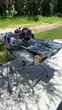 Diamondback 10” heavy duty tile saw