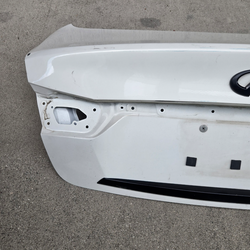 Q50 trunk