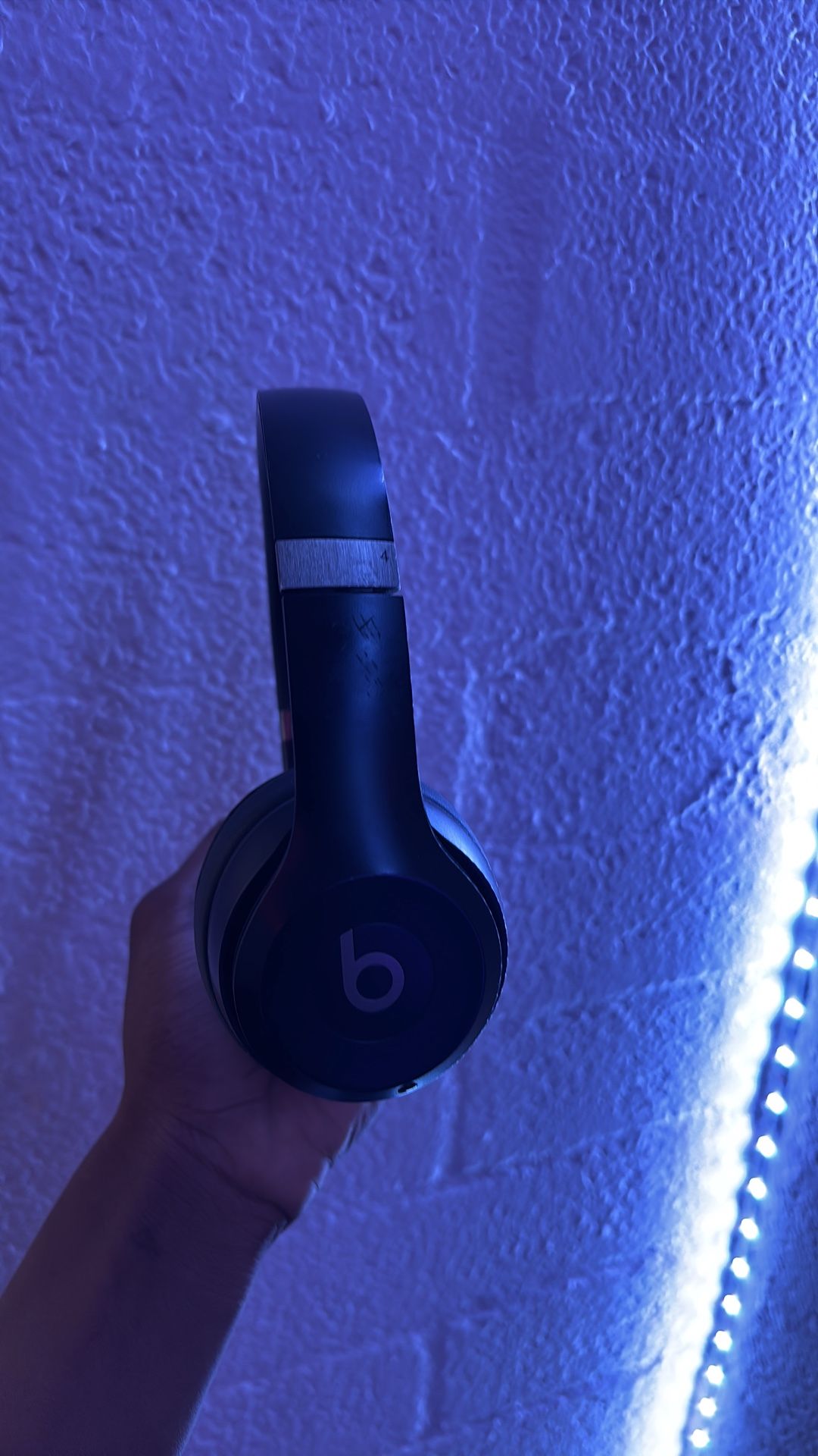 Beats Solo 4